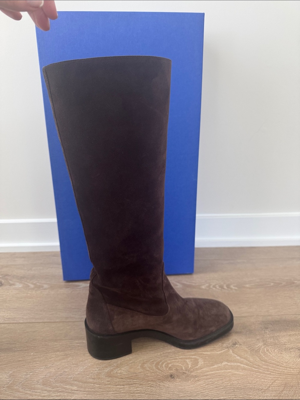 Stuart Weitzman KAIA KNEE-HIGH SUEDE HICKORY Brown Boots - Picture 5 of 12